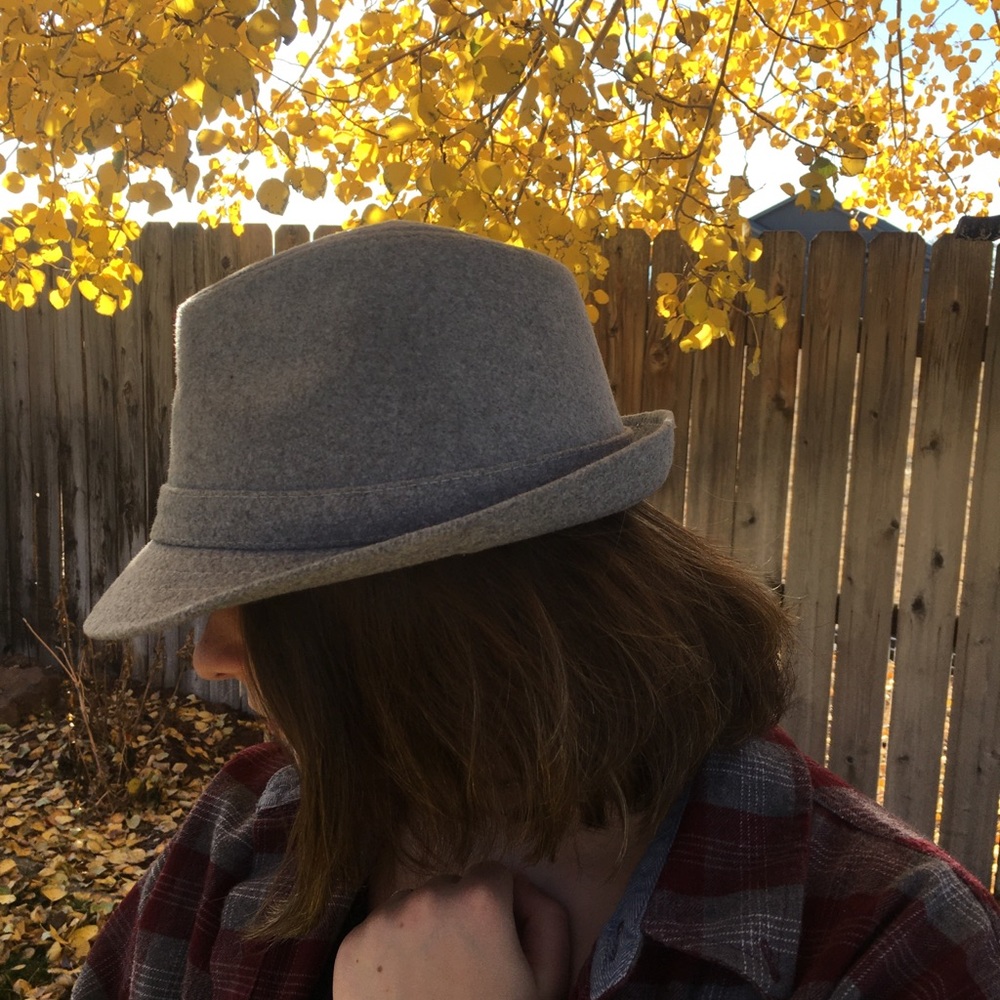 Gray Polyester Felt Hat - image 3
